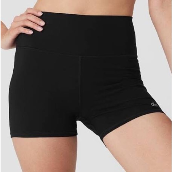 ALO Yoga Pants - Alo Yoga Women’s Heathered Grey Short Biker Yoga